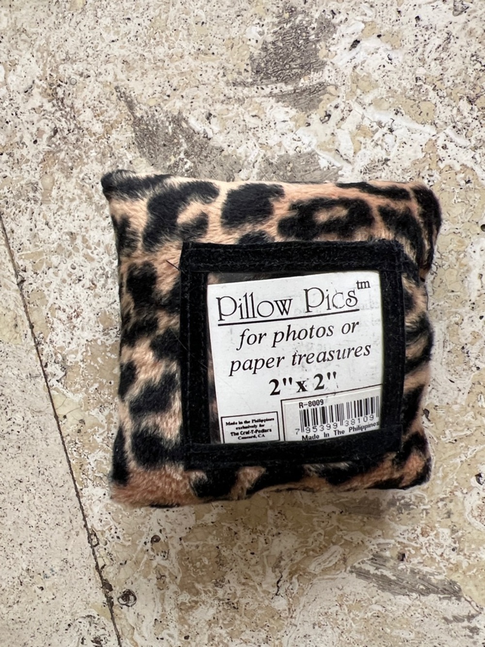 NWT Leopard Print Faux Fur Picture Frame Photo Album Set Animal Print Decor - Picture 2 of 11